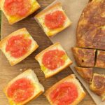 Pan con tomate