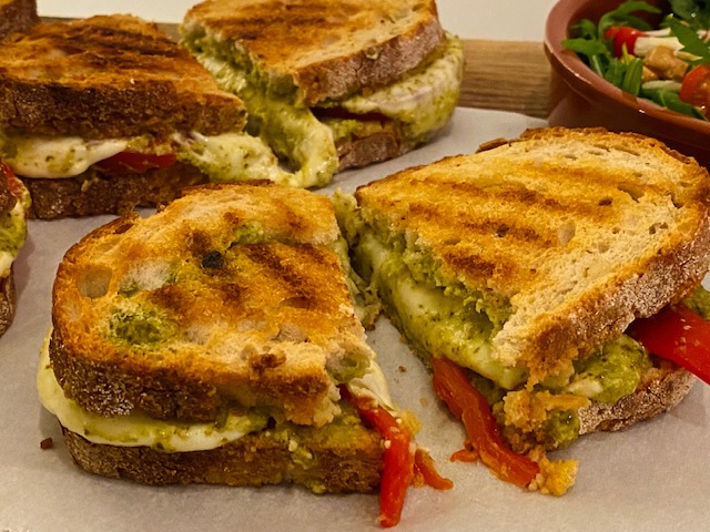 Grilled mozarella sandwich
