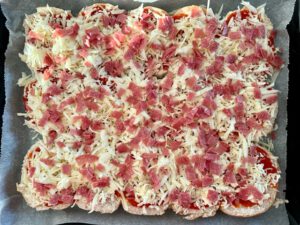SANDWICHES DE PIZZA AL HORNO