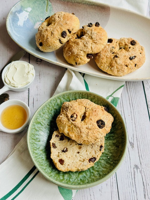 BAGELS DE PASA Y CANELA