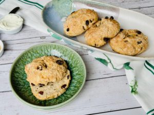 BAGELS DE CANELA Y PASAS