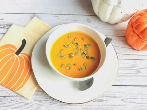 SOPA DE CALABAZA CON LECHE DE COCO