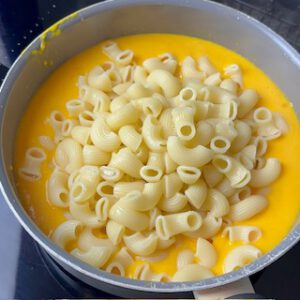 MACARRONES CON QUESO Y CALABAZA