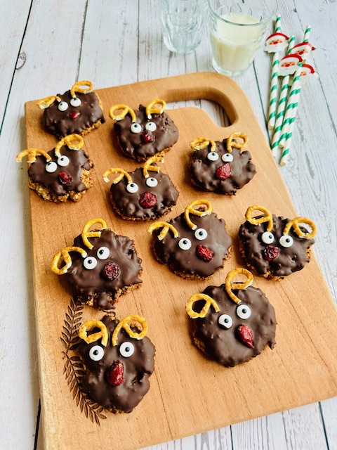 GALLETAS DE AVENA BAÑADAS DE CHOCOLATE