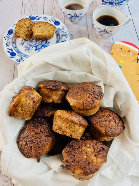 MUFFINS DE QUESO COTTAGE Y CANELA