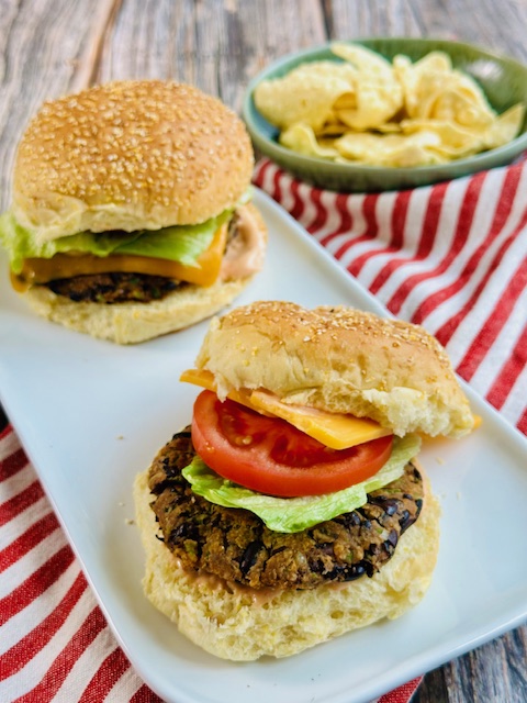 HAMBURGUESAS DE FRIJOLES NEGROS