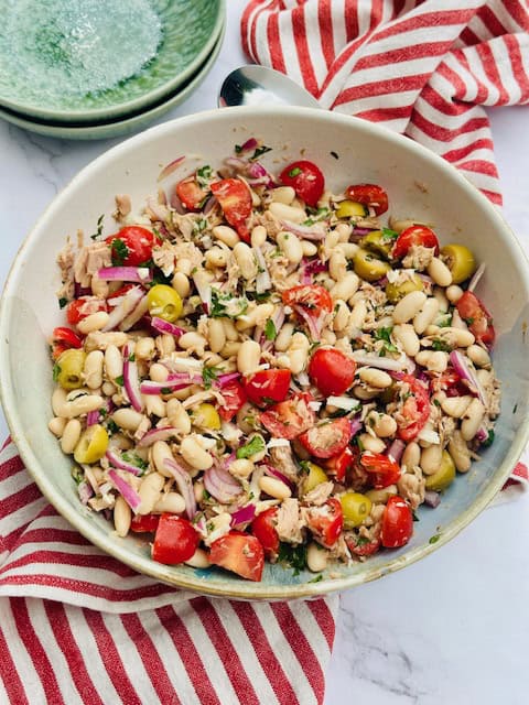 ENSALADA ITALIANA DE FRIJOLES BLANCOS