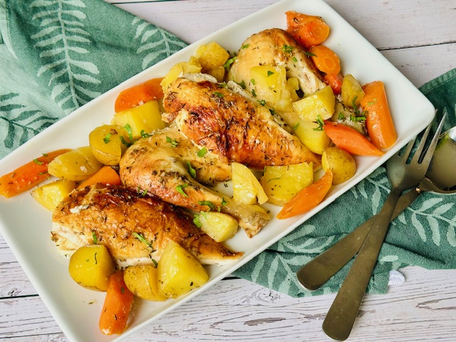 POLLO AL HORNO CON ROMERO Y LIMÓN