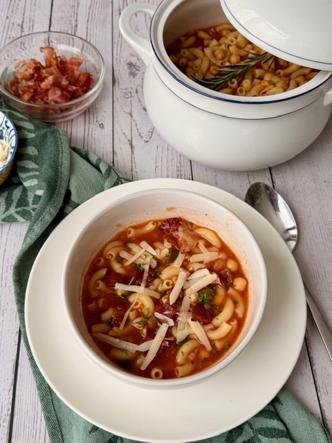 ESTOFADO DE GARBANZO CON PASTA