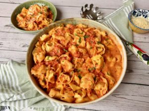 PASTA CREMOSA DE TORTELINI