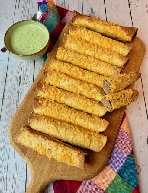TAQUITOS DE CARNE CON QUESO