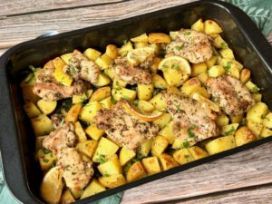 POLLO CON PAPAS ESTILO GRIEGO