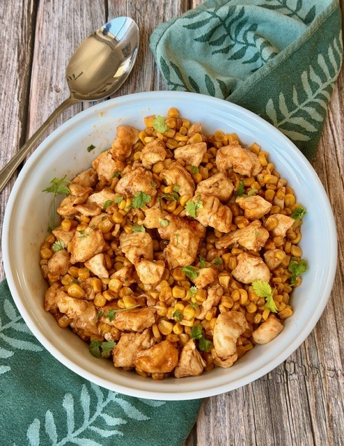 POLLO BARBACOA CON MAÍZ AL HORNO