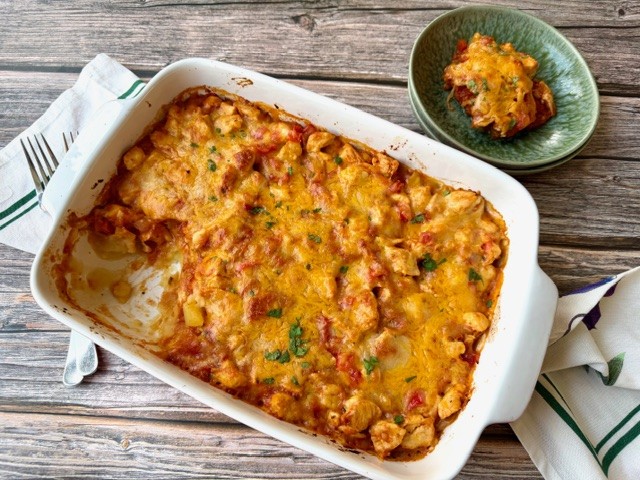 POLLO SALTEADO CON PURÉ DE PAPAS