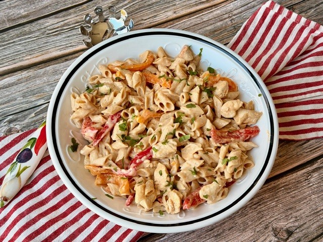 PASTA CON POLLO ESTILO CAJUN