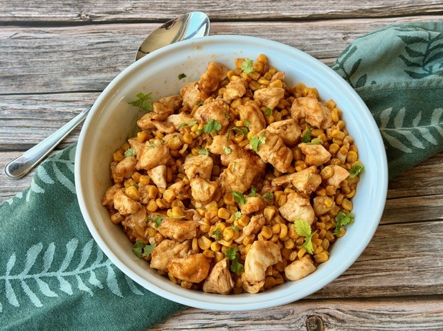 POLLO BARBACOA CON MAÍZ AL HORNO