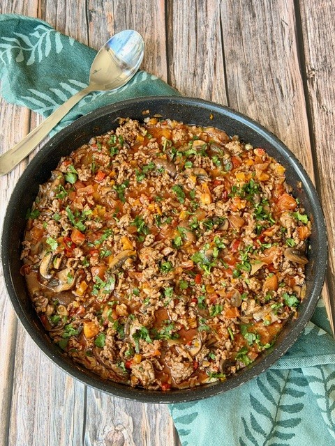 SALTEADO DE CARNE MOLIDA CON CHAMPIÑONES