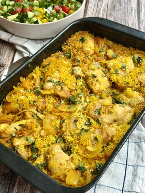 CAZUELA DE MUSLOS DE POLLO Y ARROZ