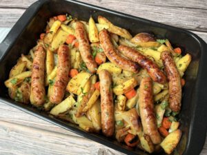 BANDEJA DE SALCHICHAS CON SALSA MOSTAZA MIEL
