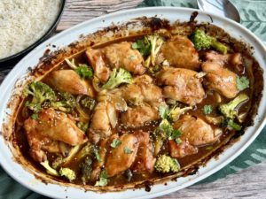 CAZUELA DE POLLO CON MIEL Y SOYA AL HORNO