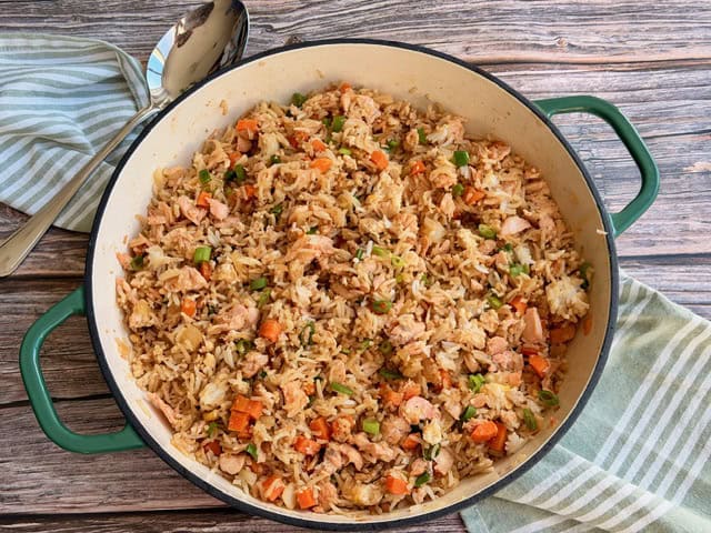 ARROZ FRITO CON SALMÓN